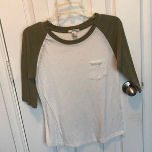 Forever 21 T-shirt